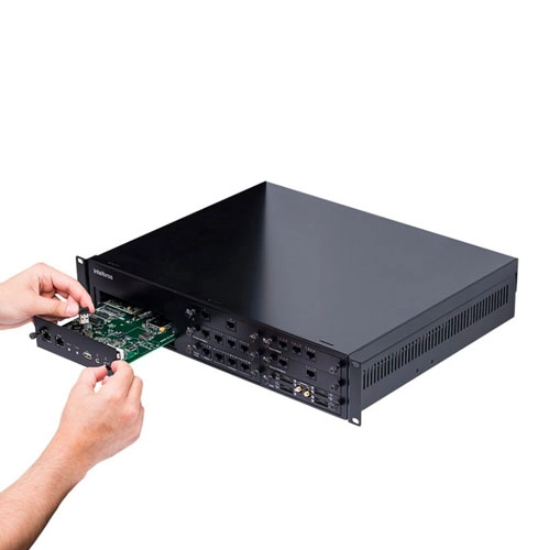 Central Telefônica UnniTI 2000 com 32 Ramais RA, 8TA e 60R  IP Intelbras