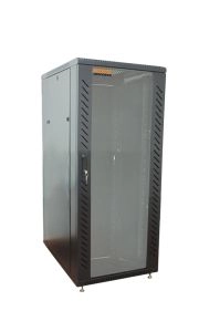RACK FECHADO NAZDA 19POL 24U X 600MM X 800MM PARA PISO PRETO