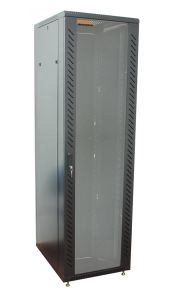 RACK FECHADO NAZDA 19'' 44U X 600MM X 600MM PARA PISO PRETO