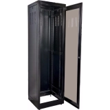 RACK FECHADO 19 36U X 670 MM PARA PISO PRETO